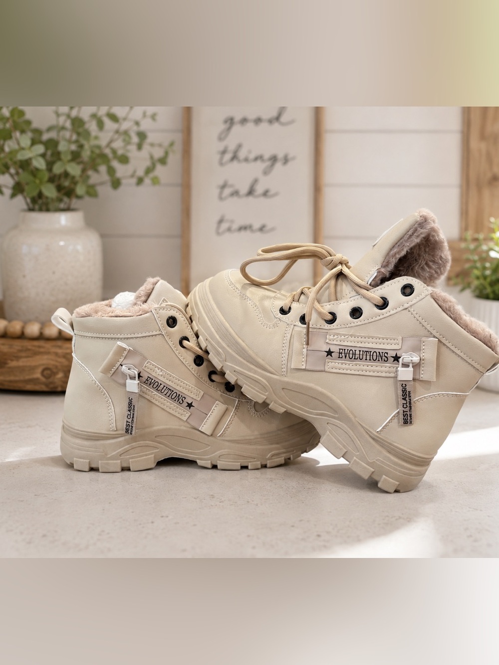 NWT Beige Platform Snow Boots Women’s Size 6/6.5 Faux Fur Waterproof Lace-Up